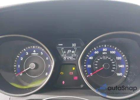 2014 Hyundai Elantra Se z USA, uszkodzony, nr VIN 5NPDH4AE2EH469922